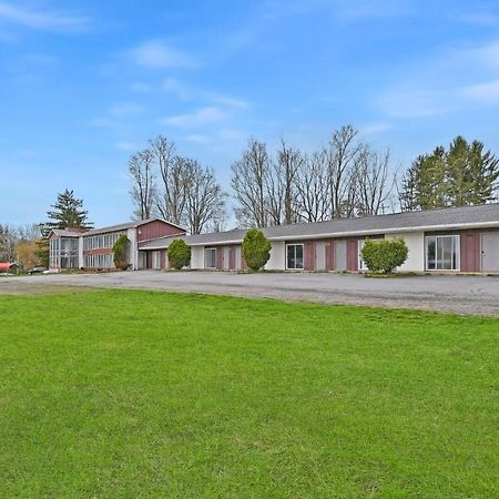 Maplehurst Motel Tunkhannock Eksteriør bilde