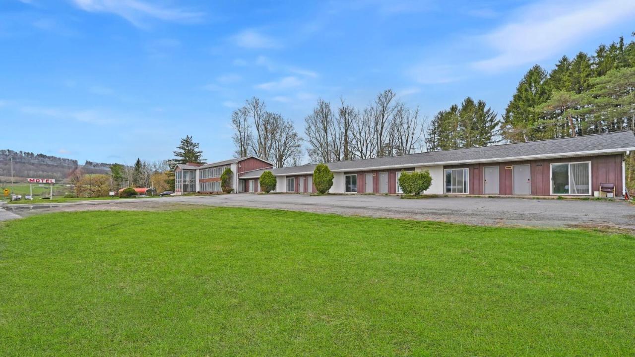 Maplehurst Motel Tunkhannock Eksteriør bilde